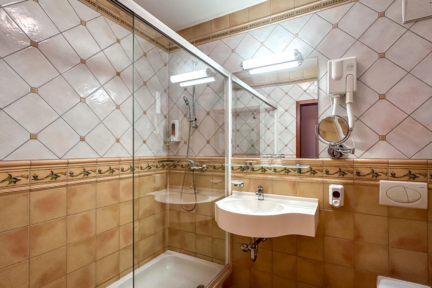 Terme Banovci - Hotel Zeleni Gaj Verzej ภายนอก รูปภาพ