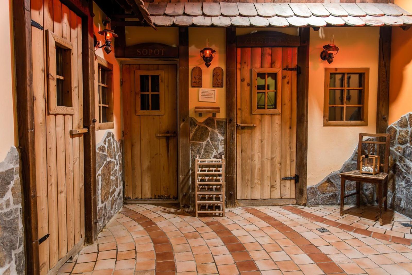 Terme Banovci - Hotel Zeleni Gaj Verzej ภายนอก รูปภาพ